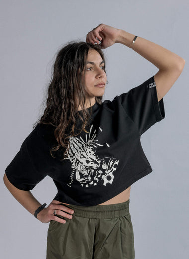 DURER'S TANTO Cropped Tee in Black